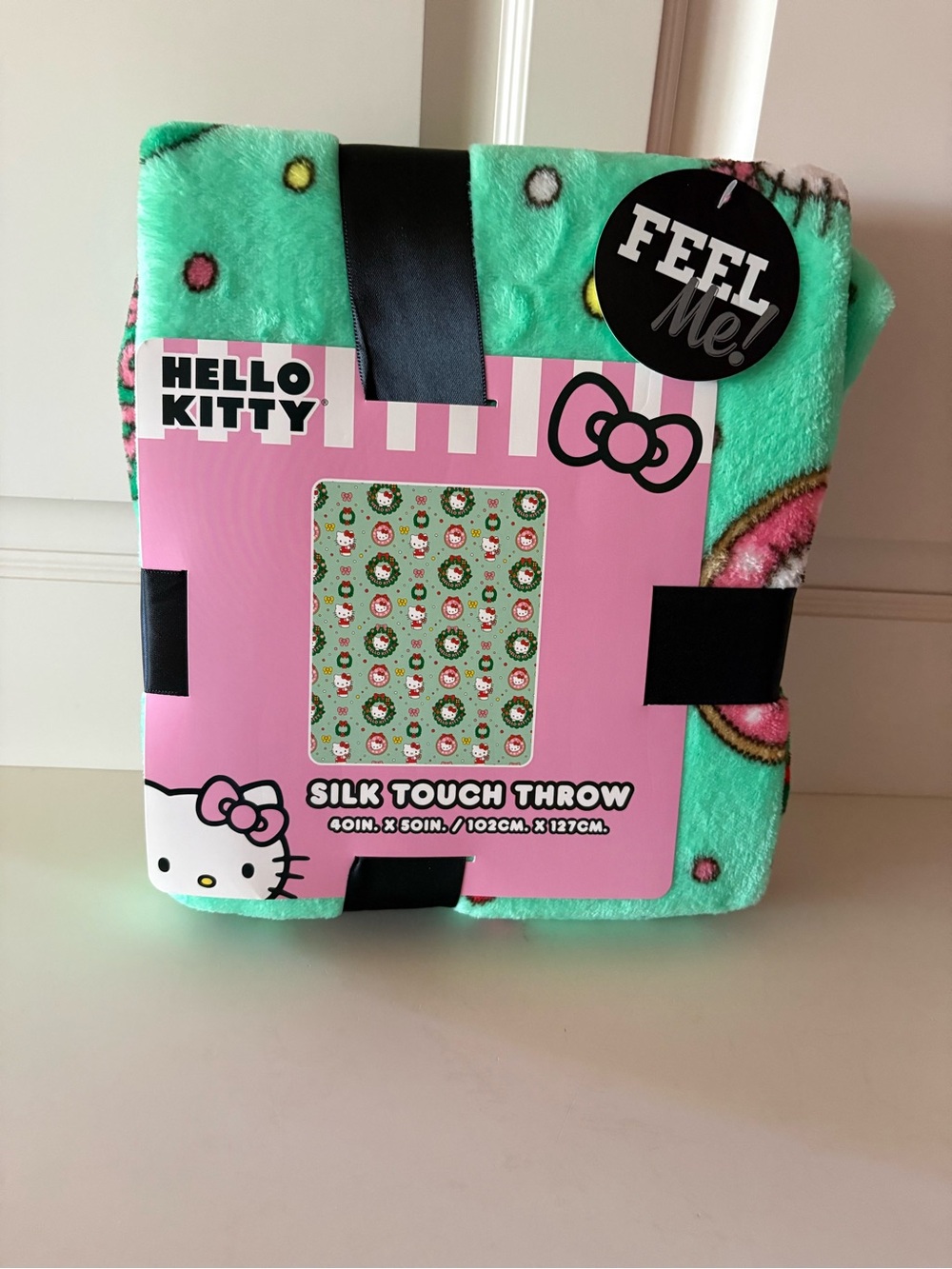 NWT Hello Kitty Mint Green Silk Touch Throw Blanket
